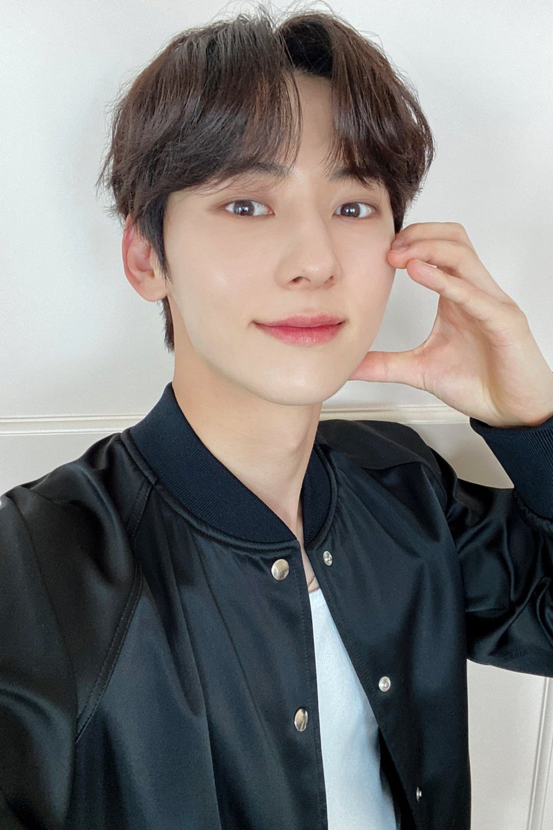 황민현(HWANG MIN HYUN) tweet media