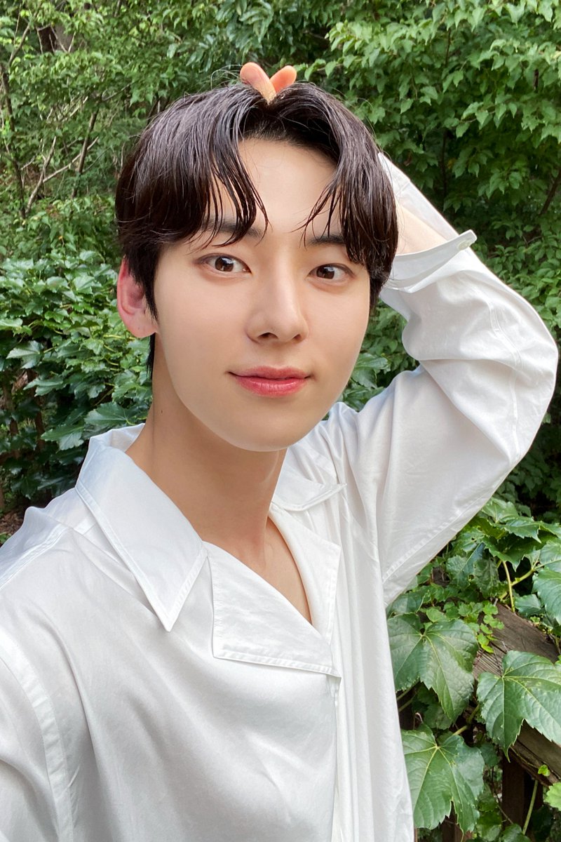 황민현(HWANG MIN HYUN) tweet media