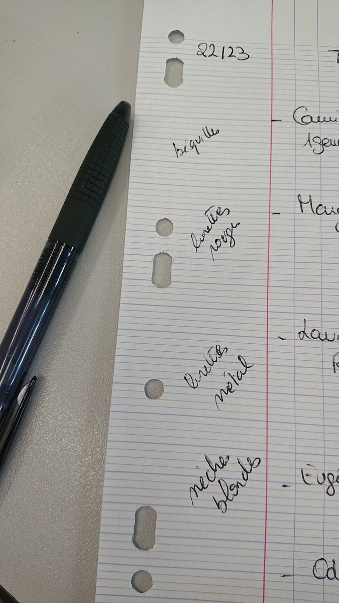 aurenbar's tweet photo. Quand tu donnes des cours mais que tu es nulle pour te souvenir du nom de tes étudiants... https://t.co/UYcIeRdVCo
