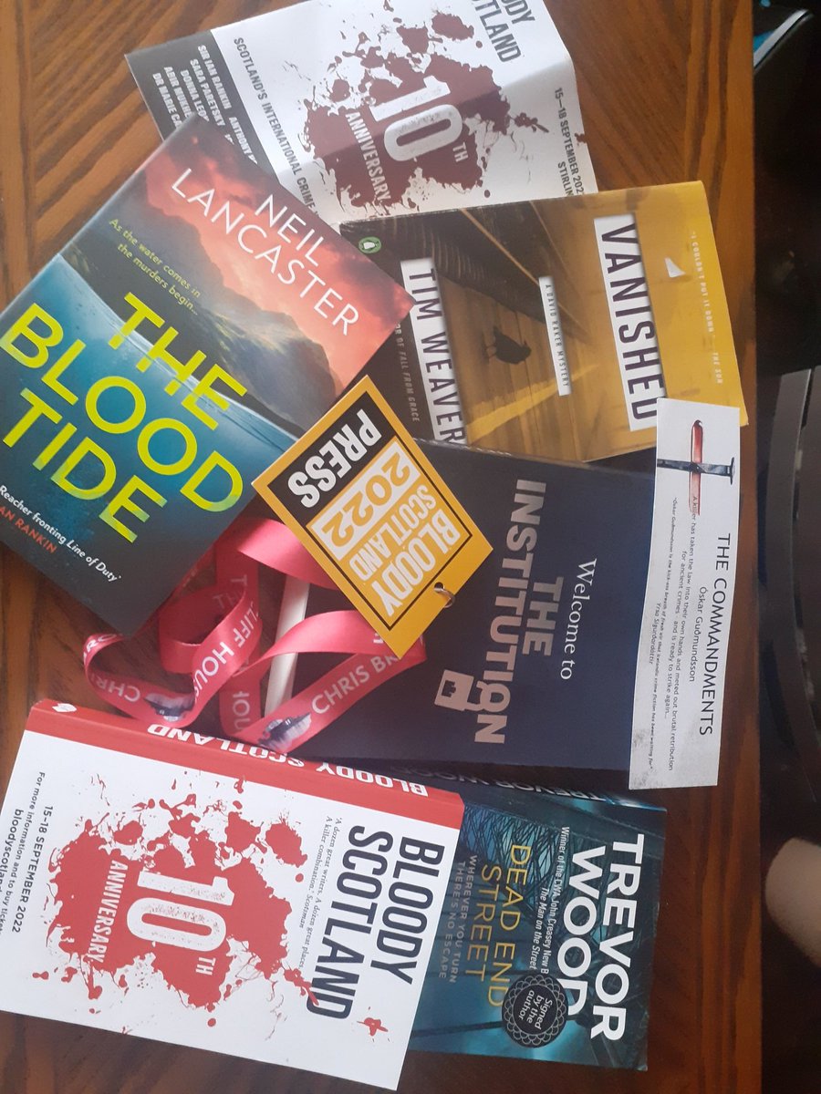 Some of the haul I carted back fr @BloodyScotland @TrevorWoodWrite @TimWeaverBooks @neillancaster66 and a couple of brillaint give aways @_helenfields Bllody Scotland short stories.