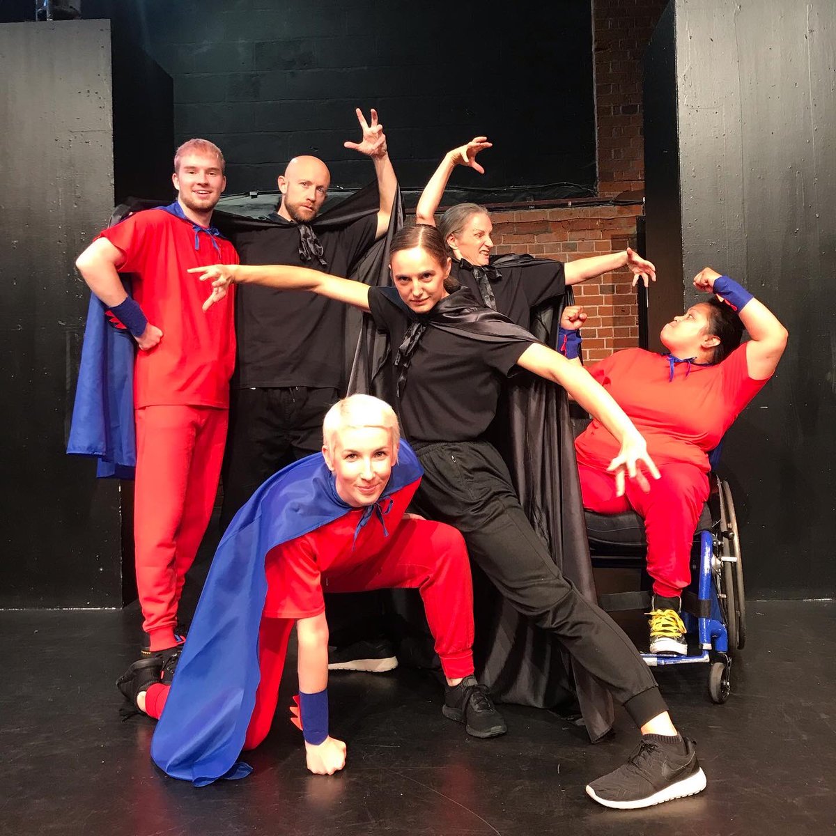 madebyKG's tweet photo. Spent a fabulous 2 days with these heroes & villains last week filming for new @Delightcharity #DelightInDance teacher resources with #WigglylineProductions @MegGriff27 @chloechubb Matt Cotton, Keir Patrick, Laura Dajao @NickyNorton1 #DancingInSchools #StoryDetectives https://t.co/Z6OwFUxqsa