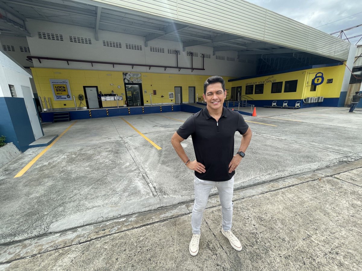 GaryValenciano1's tweet photo. Hi, everyone! Just wanted to show you 
the place that I trust to keep memorable items of mine from over the years safe, secure, and easily accessible in case I need them.  
Check out @LocnStor247 Self-Storage at North EDSA! 🙏🏽💛🔐 #SpaceForYourPeaceOfMind 
#locnstor247 https://t.co/qUsh7Q5Yiw
