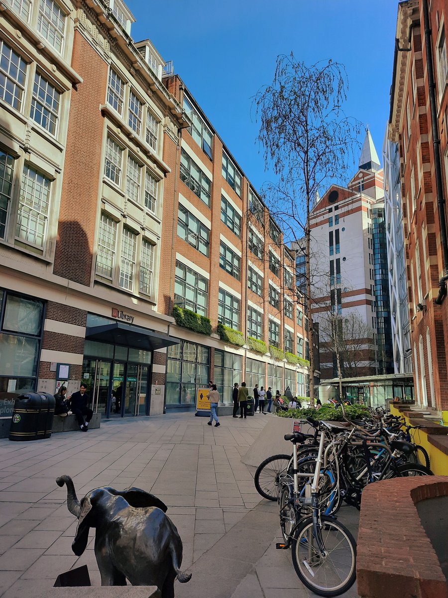 Good morning! 🌞🎉📚  
Welcome to all our new and returning students! #PartOfLSE