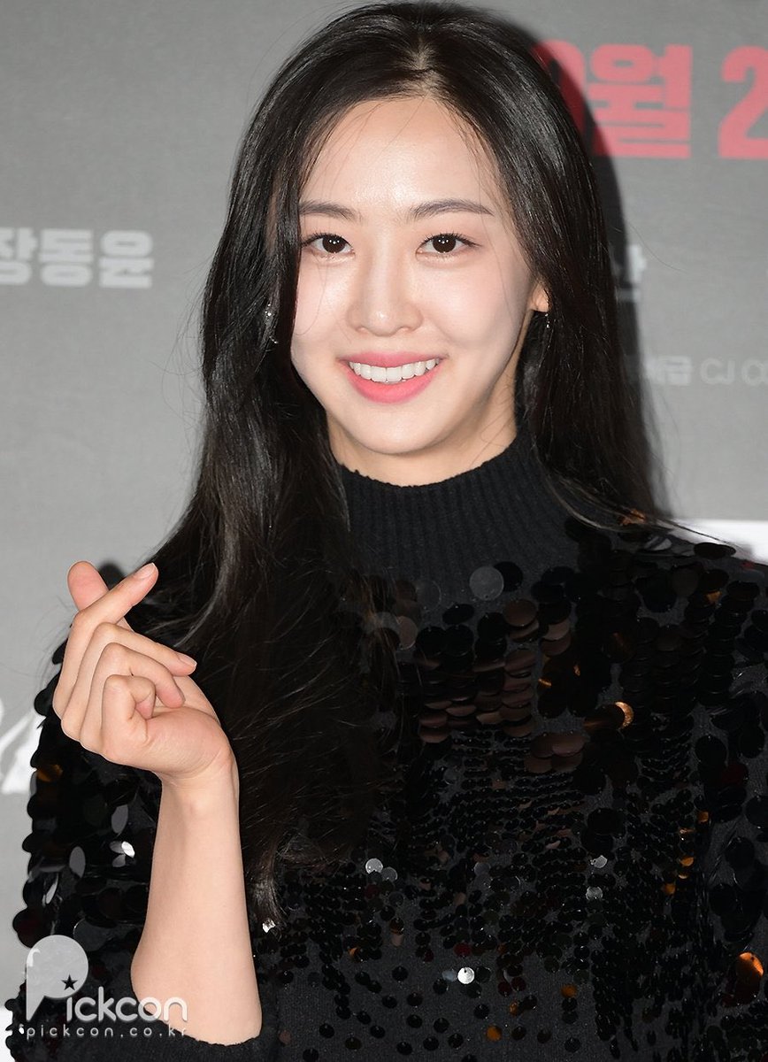 Dasomupdates's tweet photo. [PIC] 220919 VIP Premiere of the movie 'Wolf Hunt' 늑대사냥

#KimDasom #Dasom #김다솜 #다솜 #늑대사냥 https://t.co/phgqh4i0Qp