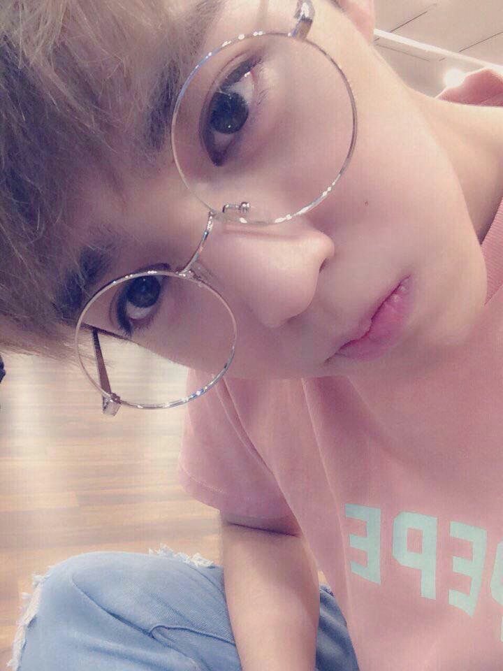 north_tinn's tweet photo. รูปเก่าเล่าใหม่ ยังแก้มเยอะเหมือนเดิมเลย https://t.co/ceVnWgYsP5