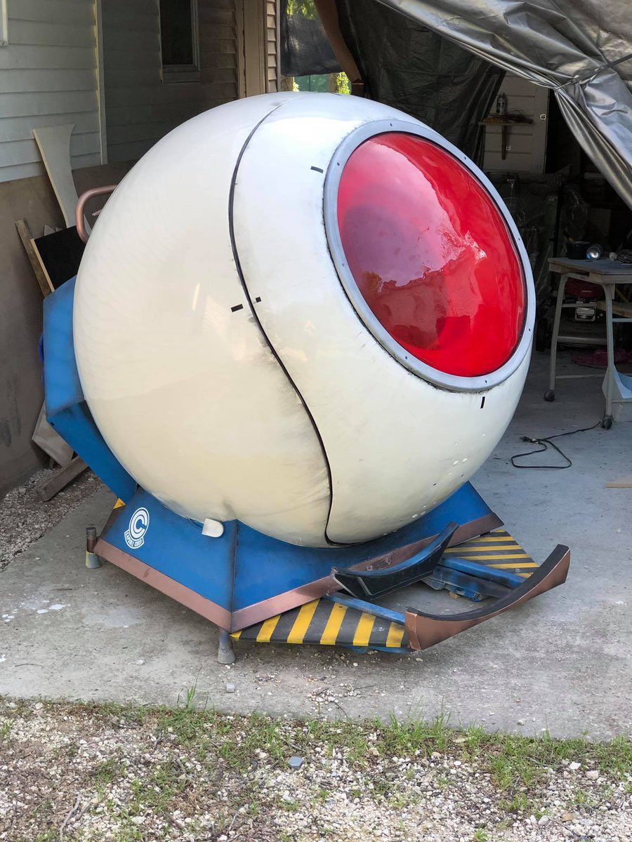 BxTenG's tweet photo. Random thought but i would love one of these Saiyan pods in our studio, life size!! 🙏🏾🙏🏾🙏🏾🙏🏾 https://t.co/1B6Ir4AceT