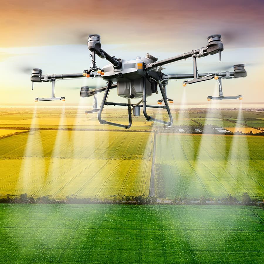 farmbuzz1's tweet image. Good News Zimbabwe 🇿🇼

As you all know, 3 years ago we started spraying using a 6L tank drone but now we have the Agras T30 which is equipped with a large 30kg spray tank,a spray width of 9 meters &amp;amp; field spraying efficiency of 40 acres/hour. Kurima kuya kwakunakidza manje!! 💪😋