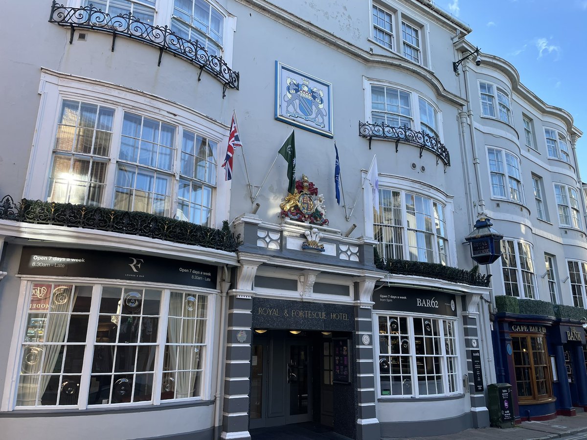 _IanAdams's tweet photo. #SuperbService
#StunningSurroundings
#SensationalFood
A fabulous stay at the @RoyalFortescue last night. Please thank the team @matthewBREND ๐
#SupportingSmallBusiness https://t.co/bCS1jSF6xY