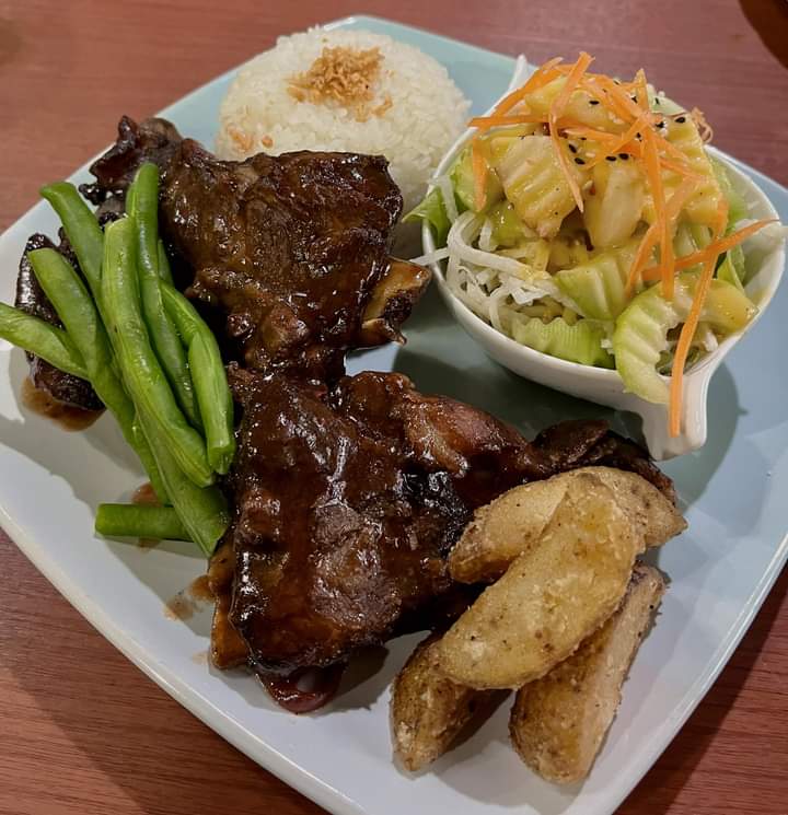 gardner_diner's tweet photo. Mmmmm.... ribs 🤤👩🏽‍🍳

#TastyTuesday #Food #Ribs #MessyIsDelicious https://t.co/K8AjZzUY26