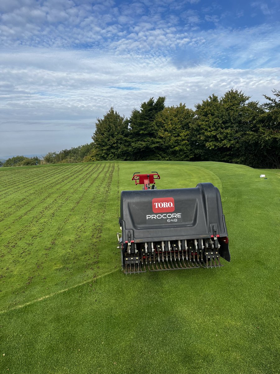 dcb151's tweet image. Best machine in shed along with verti drain (Golfers Friends)🤣🥴
Hasn’t missed a beat apart from one snapped tine in last few outings#aeration