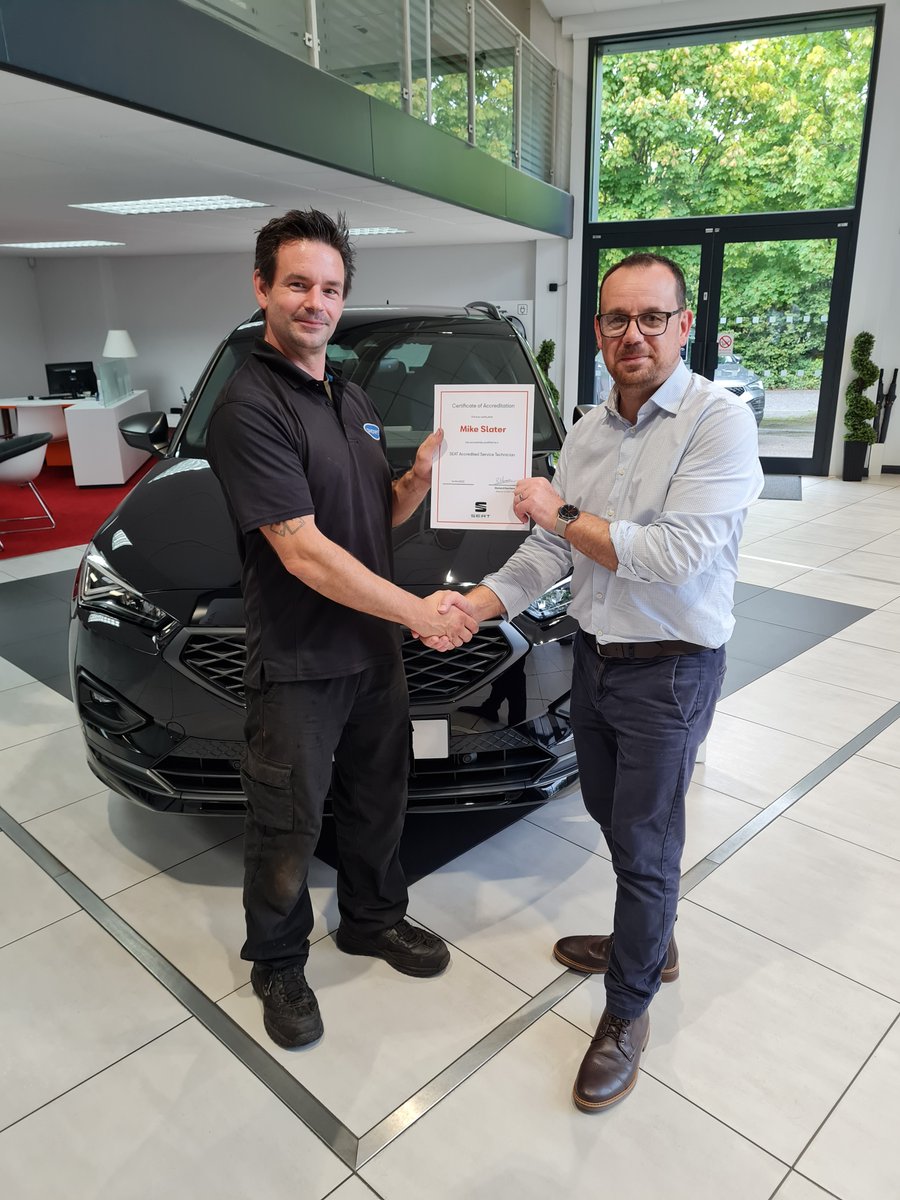 SnowsSEAT's tweet photo. Congratulations to our #SEAT #Yeovil Technician, Mike Slater, who has just qualified as a SEAT Service Technician.

Mike has been an important part of the team for the past three years, and will now continue to work with us as a fully certified SEAT Technician 👏 https://t.co/OjCjjikX1l
