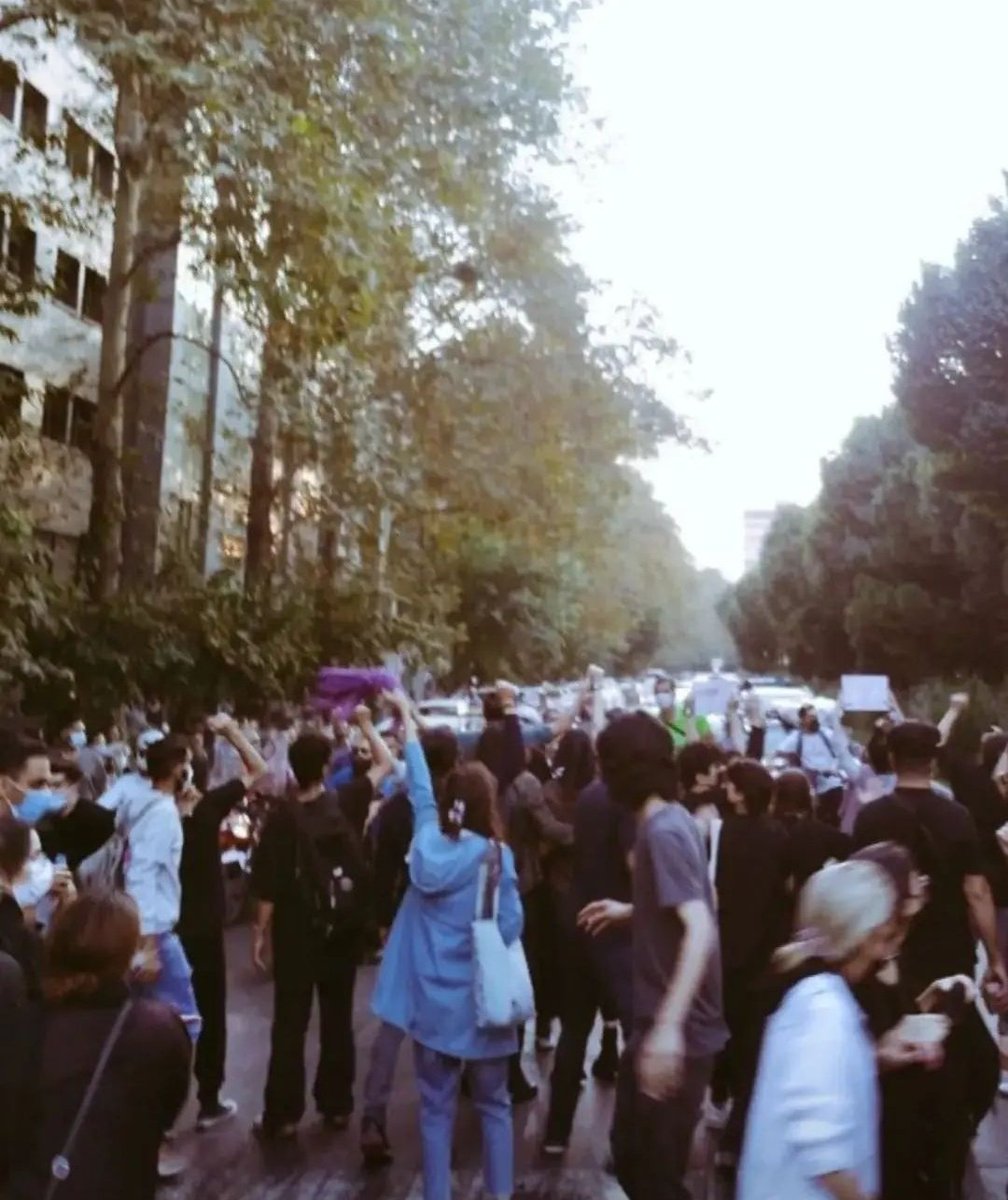 n_2_8_s's tweet photo. Today #MahsaAmini was killed.
Tomorrow thousands of others.
Please don't be silent!
Stand up for your people.
For the sake of Mahsa...
#مهسا_امینی
#Mahsa_Amini https://t.co/4ZLnxnRgHC
