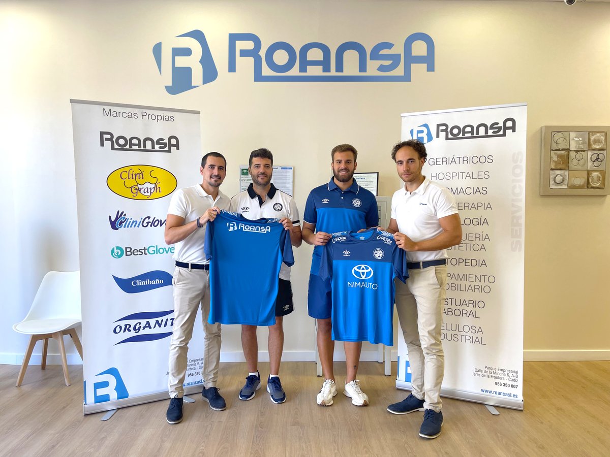 El viernes 16 de septiembre tuvo lugar la presentación del nuevo fichaje del <a href="/XerezDFC_Futsal/">Xerez Toyota Nimauto</a> Candi, junto al presidente del club Fernando Guerrero.
Roansa por 4º año consecutivo como patrocinador del XerezFutSal, os deseamos suerte y nuestro apoyo en esta temporada 22/23.