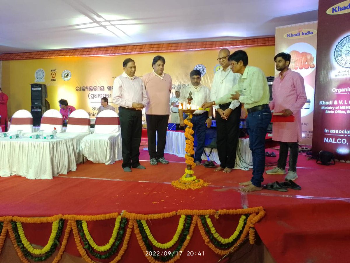 shadow_wedlee's tweet photo. We are glad for managing &amp; implementing STATE LEVEL KHADI &amp; VI EXHIBITION at Angul.

Here, you can find &amp; purchase ethnic, eco-friendly &amp; wide range of Khadi products including readymade garments, cosmetics, herbal products, leather goods, Madhubani, kalamkari, terracotta, etc. https://t.co/rPFOFwaERB