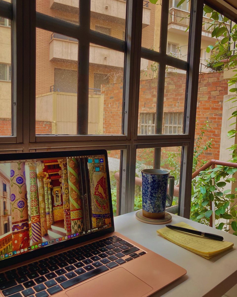 WritesAbroad's tweet photo. Morning!🌞Welcome to my Barcelona garden office. The weather’s finally cooled down enough to make it habitable again.

#barcelona #garden #jardin #officespace #plantlife #writing #writerslife #amwriting https://t.co/uJ95dYlQHO