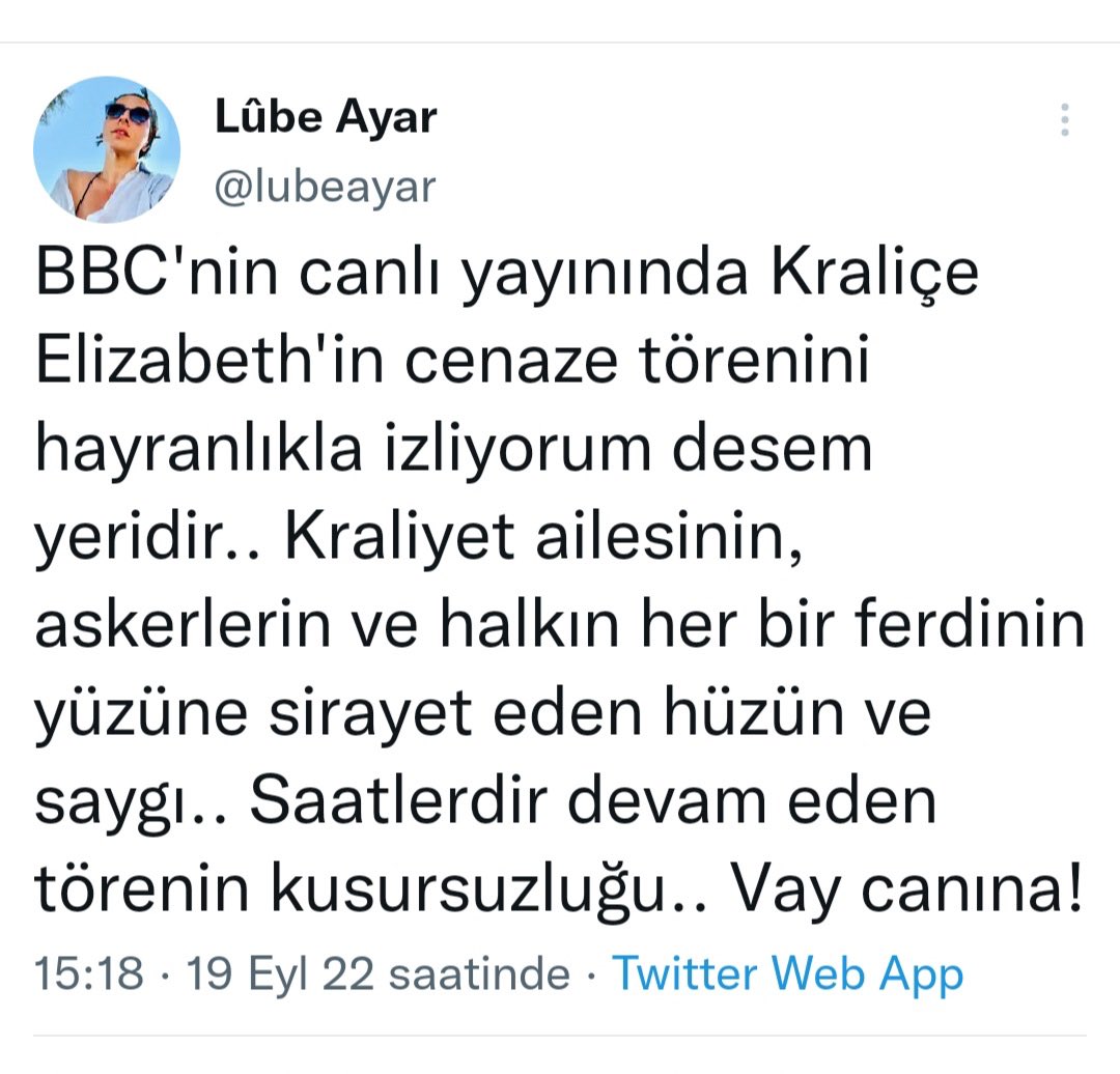 Nedense monarşi düşmanı olan cumhuriyetçi Kemalistlerin hepsi bu modda takılıyor. Demek ki bunlar bizim monarşiye karşıymış. Aslında İngiliz monarşisinin adamlarıymış. :)