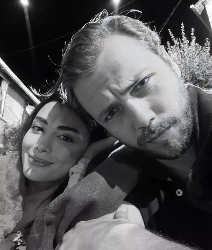 Tolga Sarıtaş and Özge Yağız