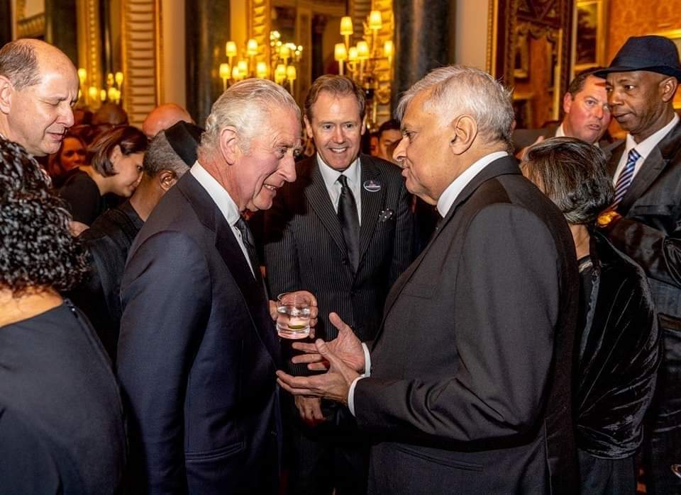 numberslkBot's tweet photo. 73 Bros! 👑 Both King Charles the III and Wickramasinghe Ranil has came to power at age of 73. #QueenElizabethII #CharlesIII https://t.co/QcxYJF3Q9U