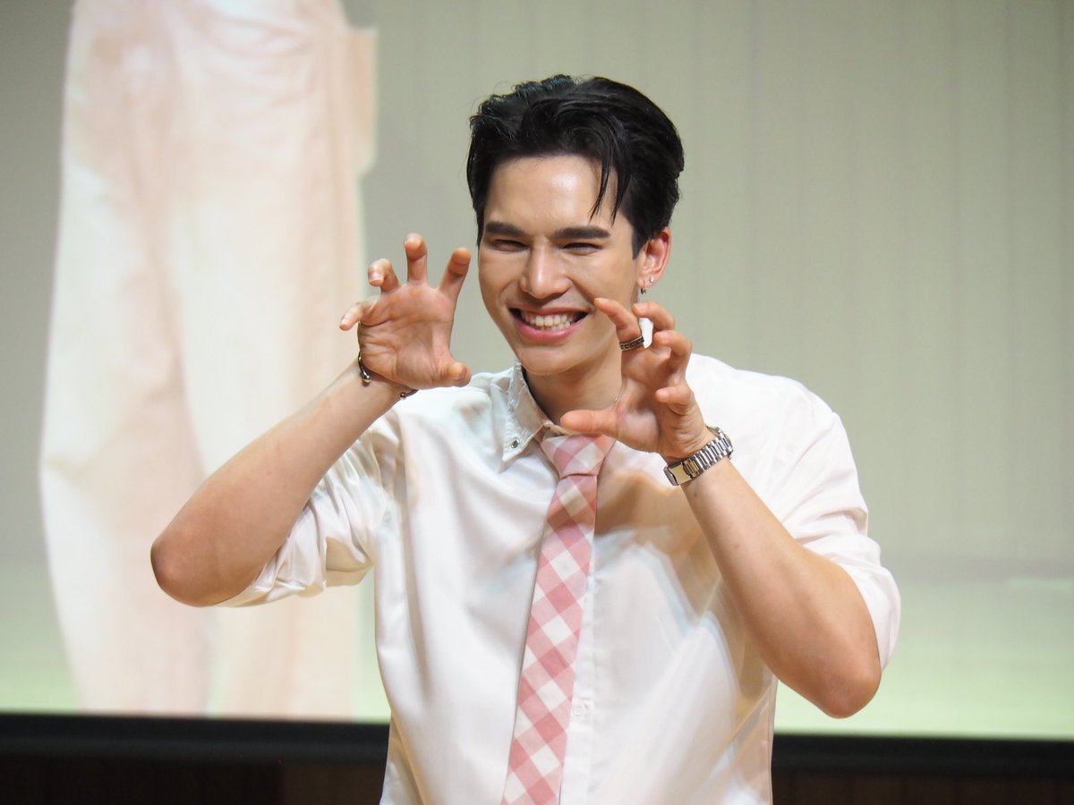yxi_ngdotjgm's tweet photo. ไดโนเสาร์ออกอาละวาดแลว ꒰◍ॢ•ᴗ•◍ॢ꒱
#mmaxmax #ไดโนกรธัสส์ #maxmiss 🦖💙 https://t.co/jx2nJr86wa