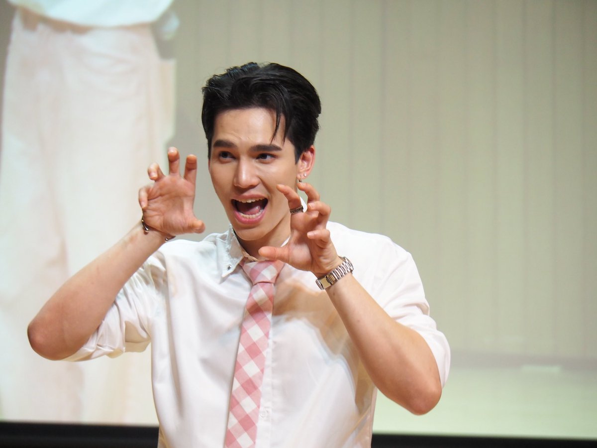 yxi_ngdotjgm's tweet photo. ไดโนเสาร์ออกอาละวาดแลว ꒰◍ॢ•ᴗ•◍ॢ꒱
#mmaxmax #ไดโนกรธัสส์ #maxmiss 🦖💙 https://t.co/jx2nJr86wa