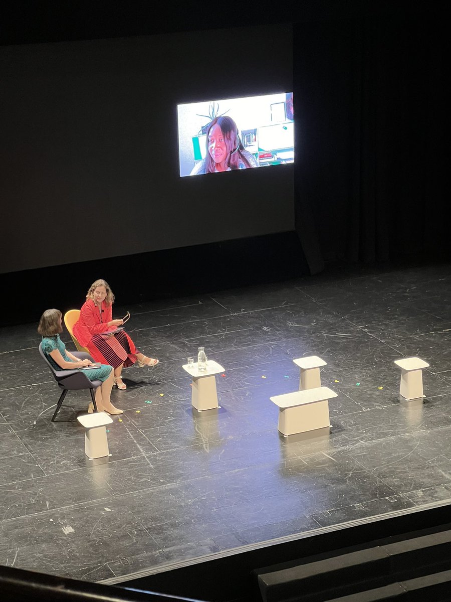 vroniranner's tweet photo. Excellent panel between @curiousoctopus and @sarah_ichioka and @NatsaiAudrey who joined in remotely — the audience questions were fantastic #designfutures #singaporedesignweek #regenerativepractices https://t.co/5miqRSIBvn