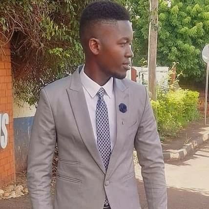 SWC_2020's tweet photo. When the suit is fully tailored and fabricated preferably to your body preferences then your good to go....That's what we do here drop those orders let's do business...

For more information please
WhatsApp/Call +256 773 733635

#stylish #fabrics #fitisking #madetofit https://t.co/ch2EfECr2S