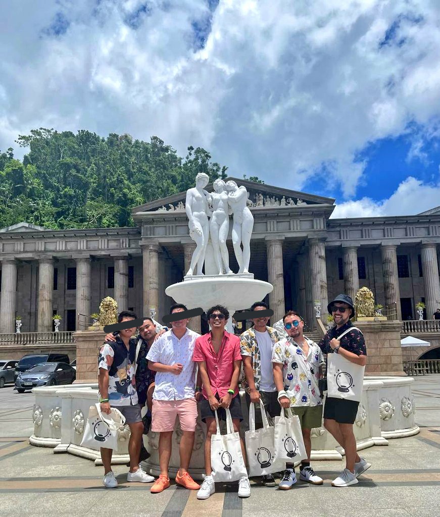 _blackHEART199's tweet photo. 🔮TBK's FamDay ❤
#CebuTour #StoNiñoChurch #AncestralHouse #FortSanPedro #TaoistTemple #TempleOfLeah #TopsOfCebu
@boibumble1
@BeastCookie13
@MharlooBlast
@nodullmoment87
@j_perdeau
@rogue_waan (adopted)
*insert Sir @kowiiiee0022155 & @sexocity69 https://t.co/8Gx0vWLF4I