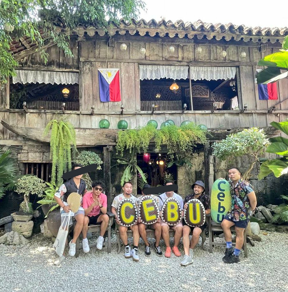 _blackHEART199's tweet photo. 🔮TBK's FamDay ❤
#CebuTour #StoNiñoChurch #AncestralHouse #FortSanPedro #TaoistTemple #TempleOfLeah #TopsOfCebu
@boibumble1
@BeastCookie13
@MharlooBlast
@nodullmoment87
@j_perdeau
@rogue_waan (adopted)
*insert Sir @kowiiiee0022155 & @sexocity69 https://t.co/8Gx0vWLF4I