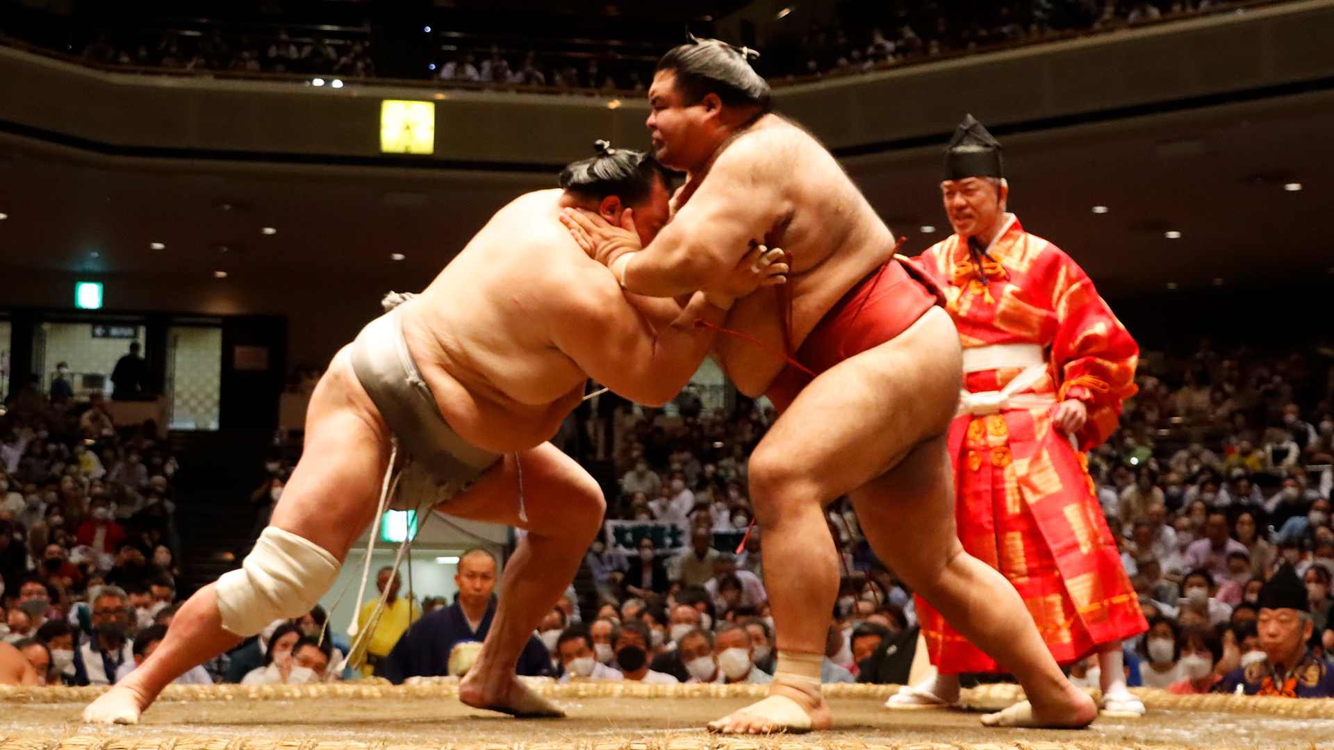 日本相撲協会公式(九月場所 10日目!) on Twitter