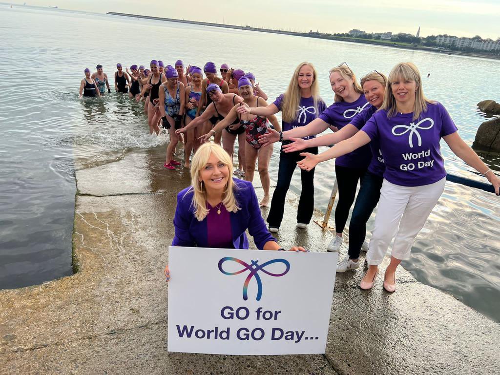 Beautiful swim this morning with a wonderful group of women raising awareness for #WorldGODay <a href="/Shotoole81/">Sharon O'Toole</a> #swim4GOday . 70%-80% of women dx with uterine cancer experience obesity #GOforprevention and healthier weight.