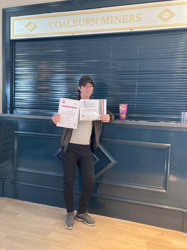 SES12EK's tweet photo. New Horizons Community Course.
Our New Horizons Community course based in Coalburn was on over the summer and just finished last week.
The group managed to do a community project, get their REHIS Elementary Food Hygiene certificate and do their SQA awards
#help #support #routine https://t.co/MJ8OIrquus