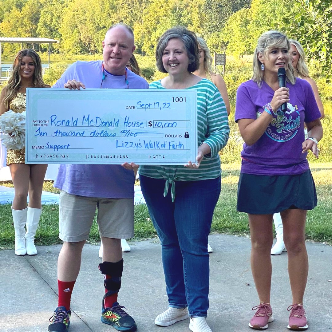 RMHCMidMo's tweet photo. Our sincere thanks to @lizzy_of for the incredibly generous donation of $10,000 to support the mid-Missouri Ronald McDonald House. This gift, in loving memory of their daughter Lizzy, will keep families with sick or injured children close to each other when it matters most. https://t.co/HijOMWoVcM