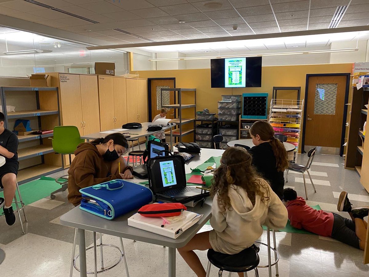 scullotta22's tweet photo. Creating human immune systems fighting the zombie virus π¦ #5thgrade #6thgrade #pltw #zombies #aim2empower #bhmsstem https://t.co/aYRtuUC3AA