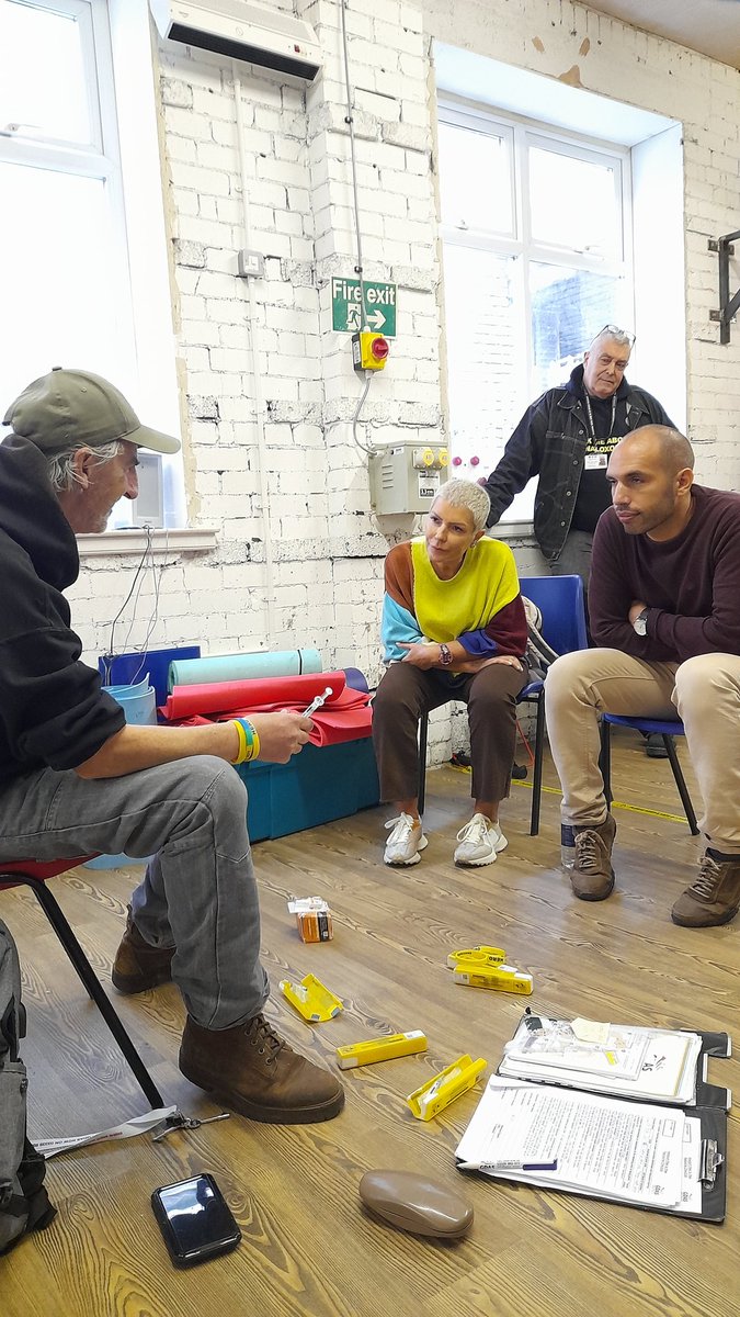 Kaleidoscope68's tweet photo. It was a fascinating visit, learning how injecting and #BBV like HIV and Hep-C have plummeted since the law was changed.

It was rounded off by @TheGDAS #Peer Mick giving the team #Naloxone training https://t.co/soLJ10SKr6