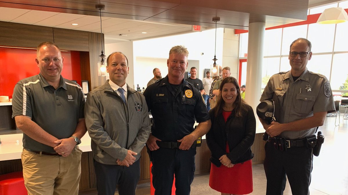 On Monday, Illinois Operation Lifesaver <a href="/IllinoisOL/">Illinois Operation Lifesaver</a> and the <a href="/CNRailway/">Canadian National</a> Police held an event to kick-off Rail Safety week (Sept. 19-25) and raise awareness about rail safety education at the CN railroad training campus in Homewood. 
#RailSafetyWeek #STOPTrackTragedies #railsafety