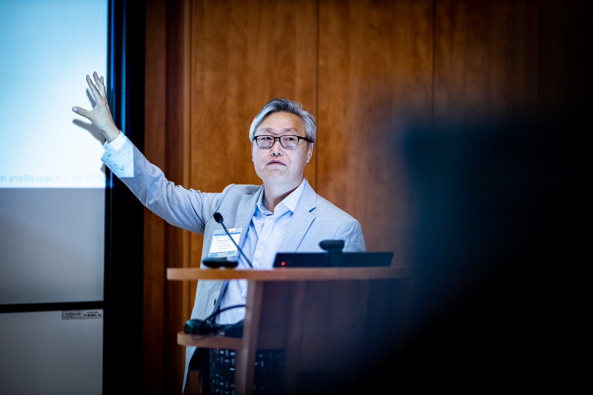 semmelweishu's tweet photo. @MayoClinic Thoracic Pathology Workshop was held at our university in September. The course provides pathologists, pulmonologists, residents and fellows with key diagnostic, predictive and prognostic information about cancerous and non-cancerous diseases of the thoracic cavity. https://t.co/SN6TXPI4k1