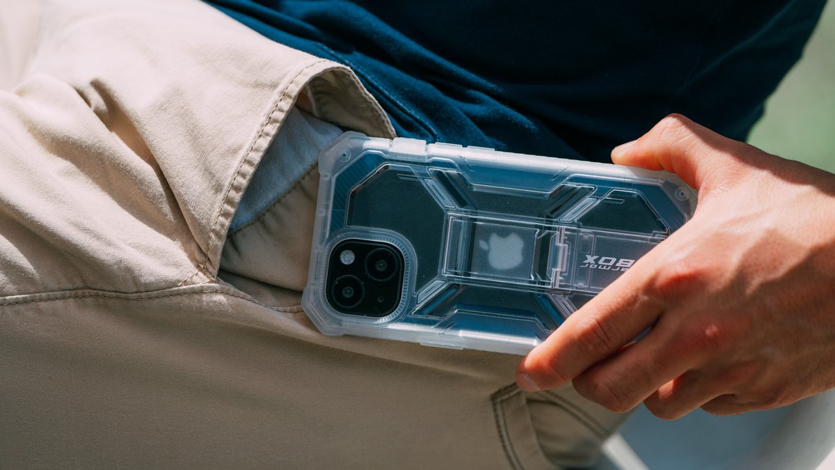 iblason's tweet photo. Armorbox iPhone 14 lineup. 

#PrettyTough #Armorbox #iPhone14 #iPhone14cases https://t.co/eBupBs0iKF