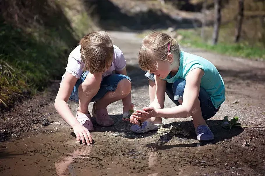 earlyplay's tweet photo. Play is the answer to how anything new comes about. ~ Jean Piaget https://t.co/VNpzWmP33h