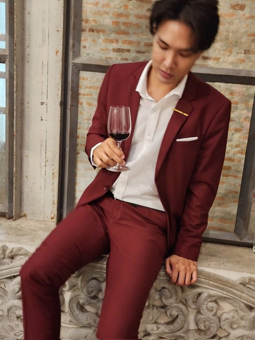 🟥🍷 https://t.co/xkGkrP9PiY<a href="/tag/imimmaim"class="tags"><span>#imimmaim</span></a>