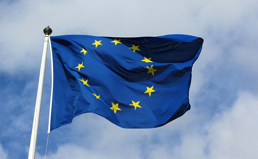SvenskTidskrift's tweet photo. Arbetet med att lösa gemensamma problem på europeisk nivå pausar inte på grund av ett nationellt val eller en potentiellt segdragen regeringsbildningsprocess i något EU-land. Och tur är väl det, skriver @monormaneu: https://t.co/XSvHcqaFl1 https://t.co/6bn3JuinMj