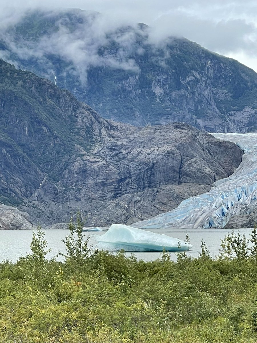jtp4eva's tweet image. Entering the Elsa phase of my life for my recent birthday. Alaska was therapeutic for me. The cold never bothered me anyway!💜♍️