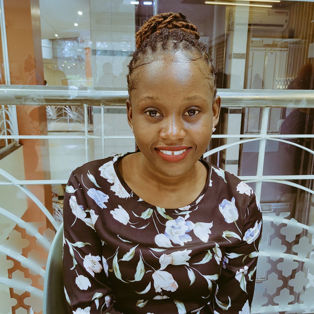 linetSagwa's tweet photo. #NewProfilePic https://t.co/DTVV6tlh8B