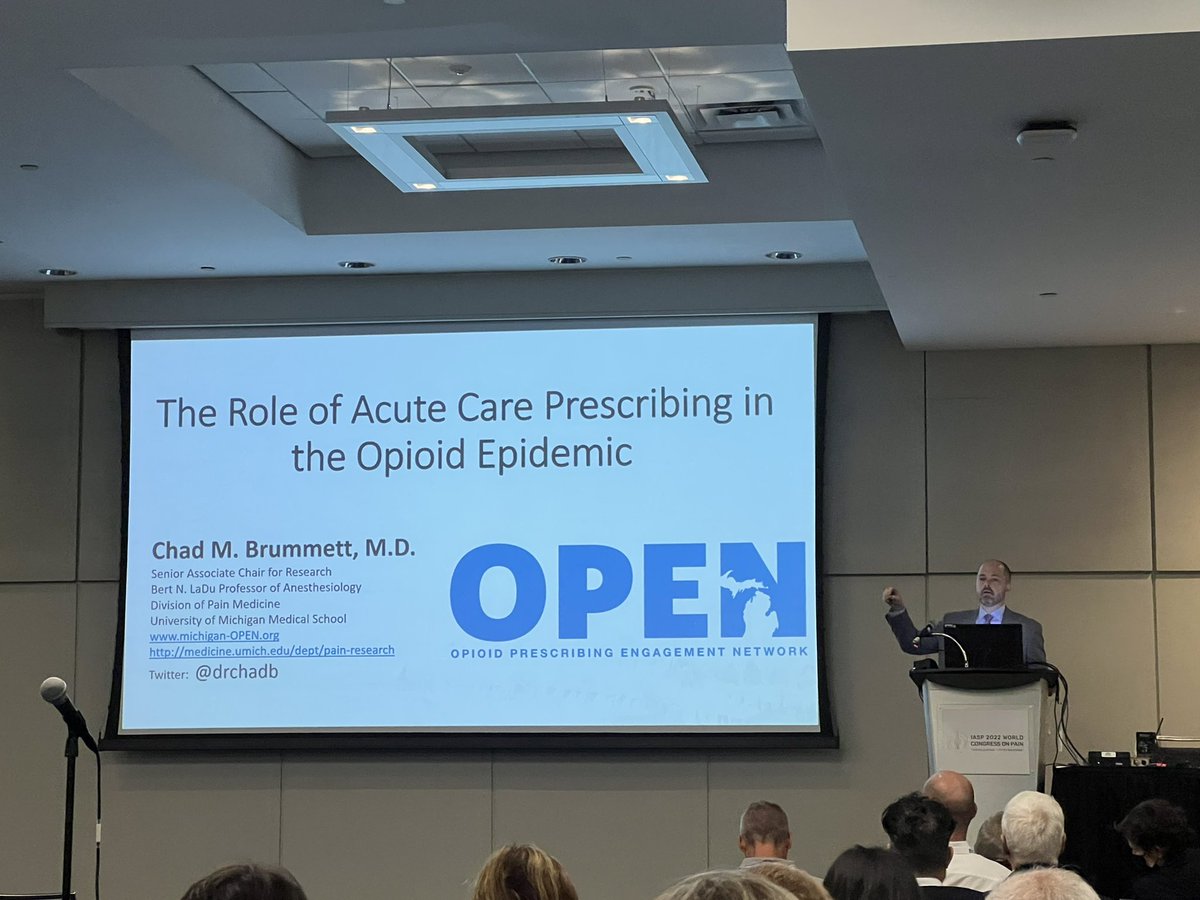 Excited to see my great friend and colleague @drchadb present at @IASPCongress in Toronto! One of my favorite people to listen to and his innovative and important research on the #opioidepidemic.