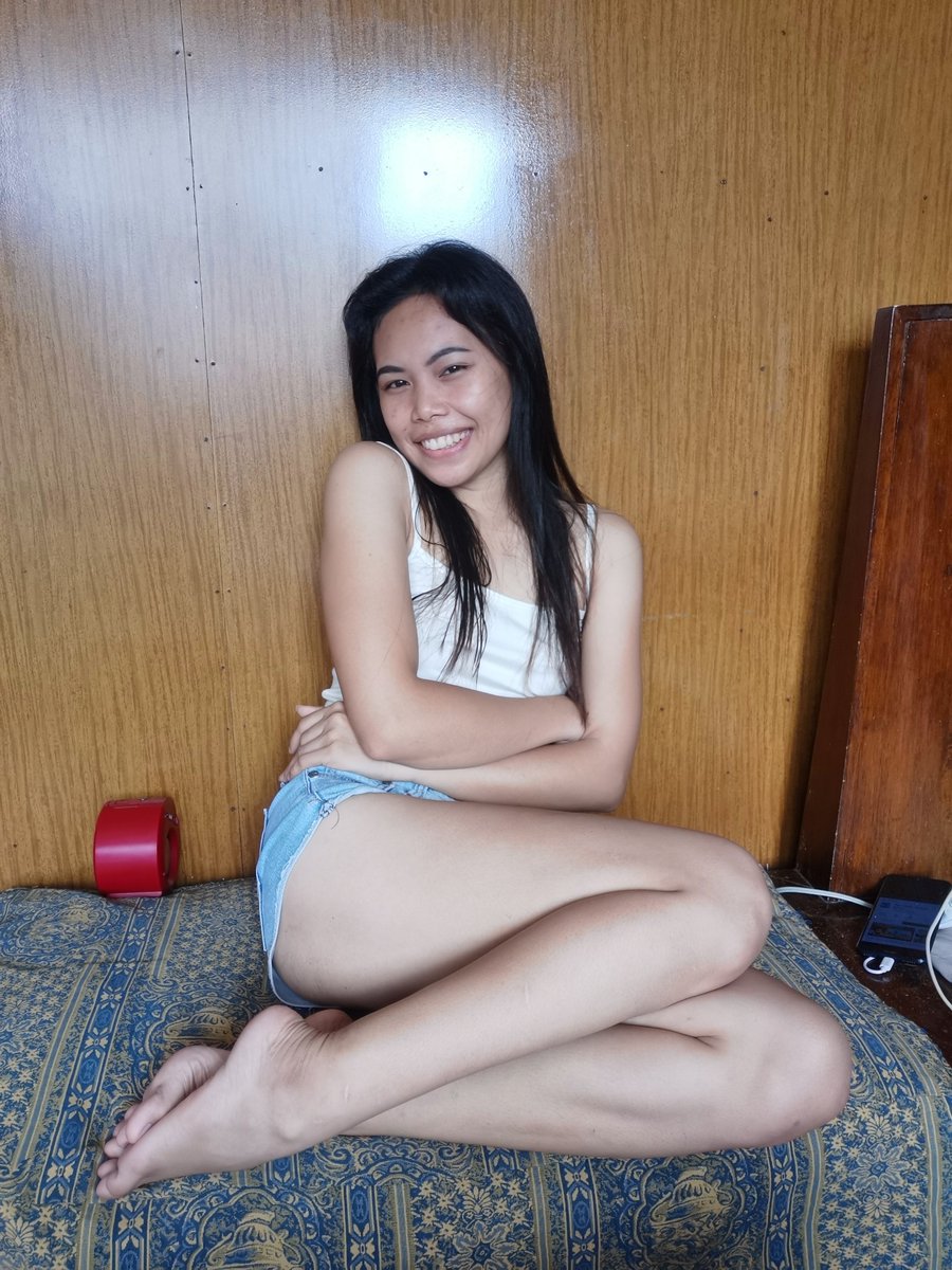 Sexy Ezza’s pics and videos