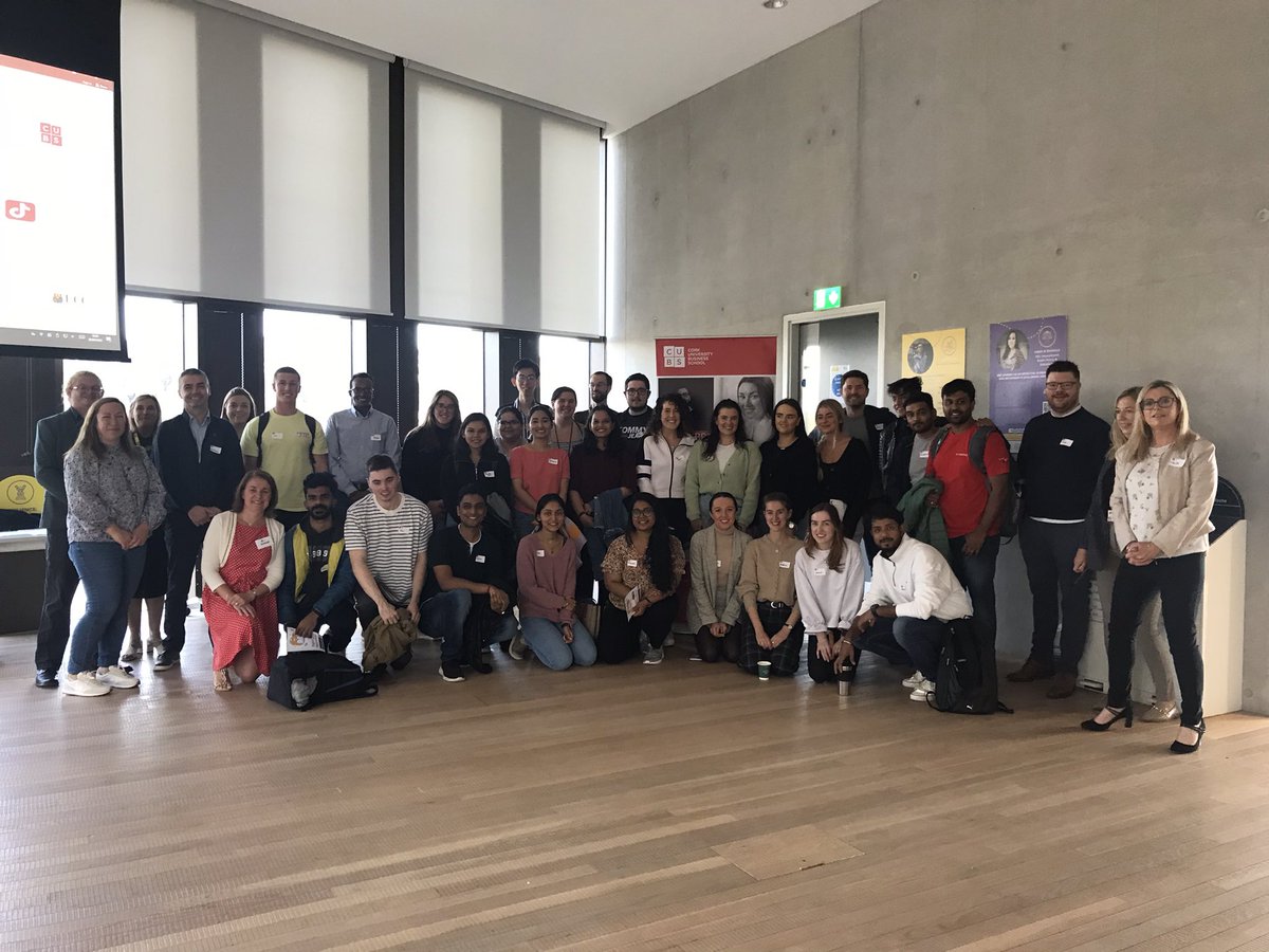 sineadmhackett's tweet photo. Delighted to be back to in person welcome sessions. This morning welcoming some of our @CUBSucc  postgraduate students in the @UCCHub https://t.co/o3Xdex3ceg