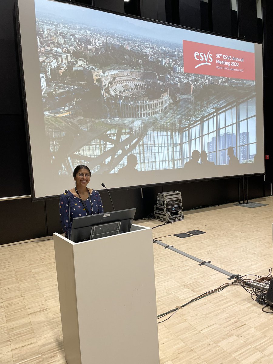 SharvariVadeyar's tweet photo. Grazie mille #ESVS2022 for the incredible opportunity to present our work in Rome on angiographic scoring systems!
@UHBResearch @ESVSmembership 
#clinicalresearch #AcademicTwitter https://t.co/5uMl4HqUFn