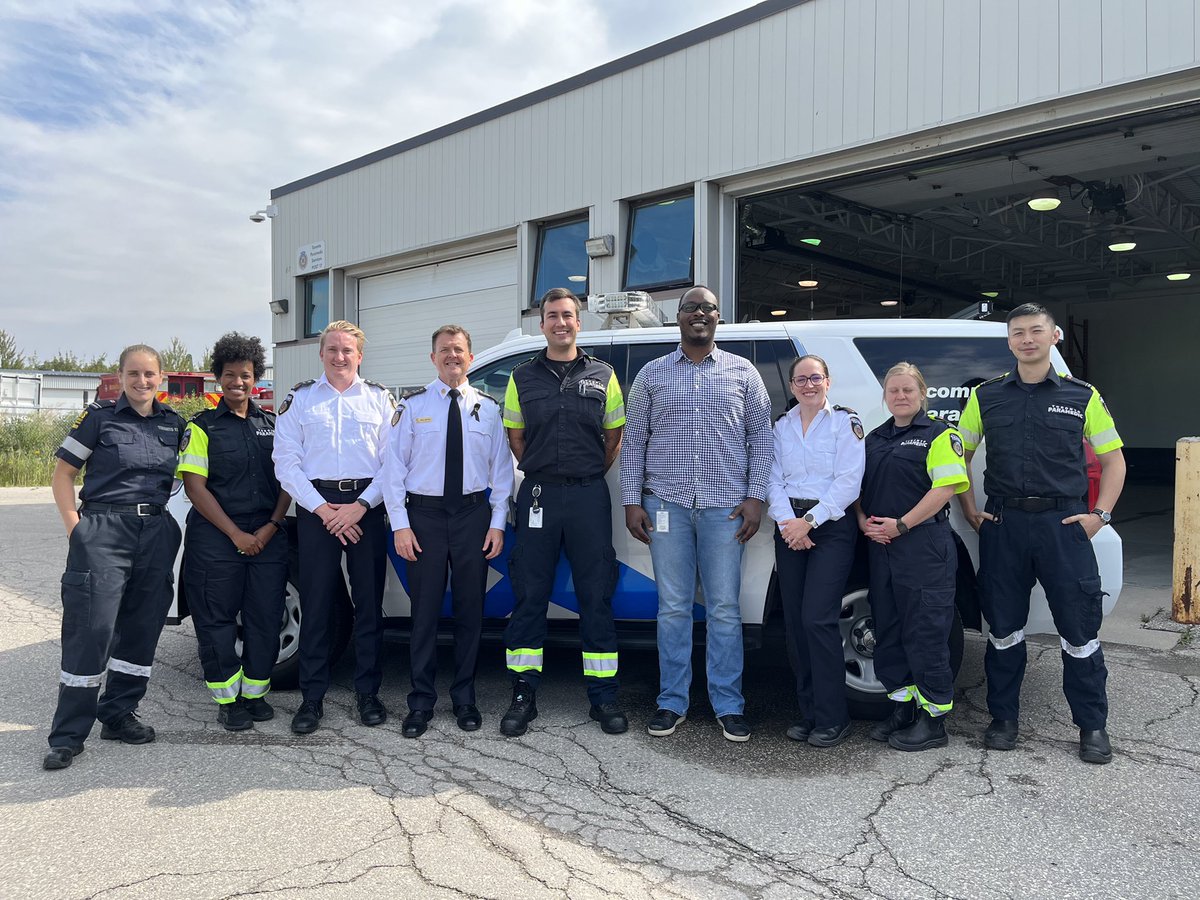 DCMPaulRaftis's tweet photo. It was great to connect with some of @TorontoMedicsβ dedicated staff as we celebrate Toronto Public Service Week! #TPSWeek https://t.co/S4p82GqZBI