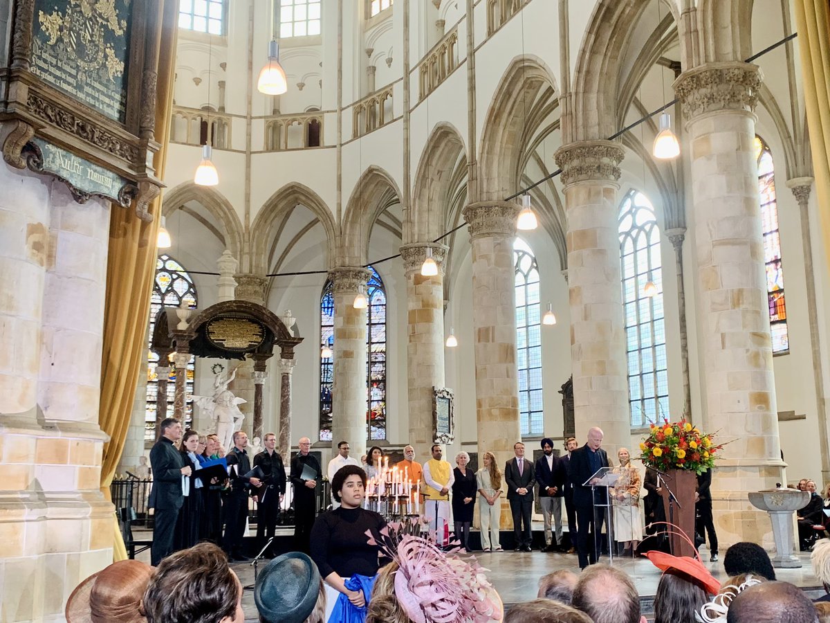 Mooi om vanmorgen namens <a href="/IJMnl/">International Justice Mission NL</a> aanwezig te zijn bij de <a href="/PrinsjesdagV/">PrinsjesdagViering</a>