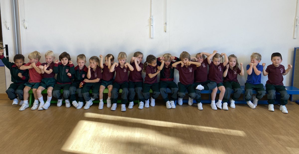 StMichaels_Prep's tweet photo. New week? Reception are ready! ๐ช
#prepschool #independentschool #sevenoaks #kent #kemsing #newweek #PE #pelesson #sport #sportslesson #preprep https://t.co/j2afKNfmwa