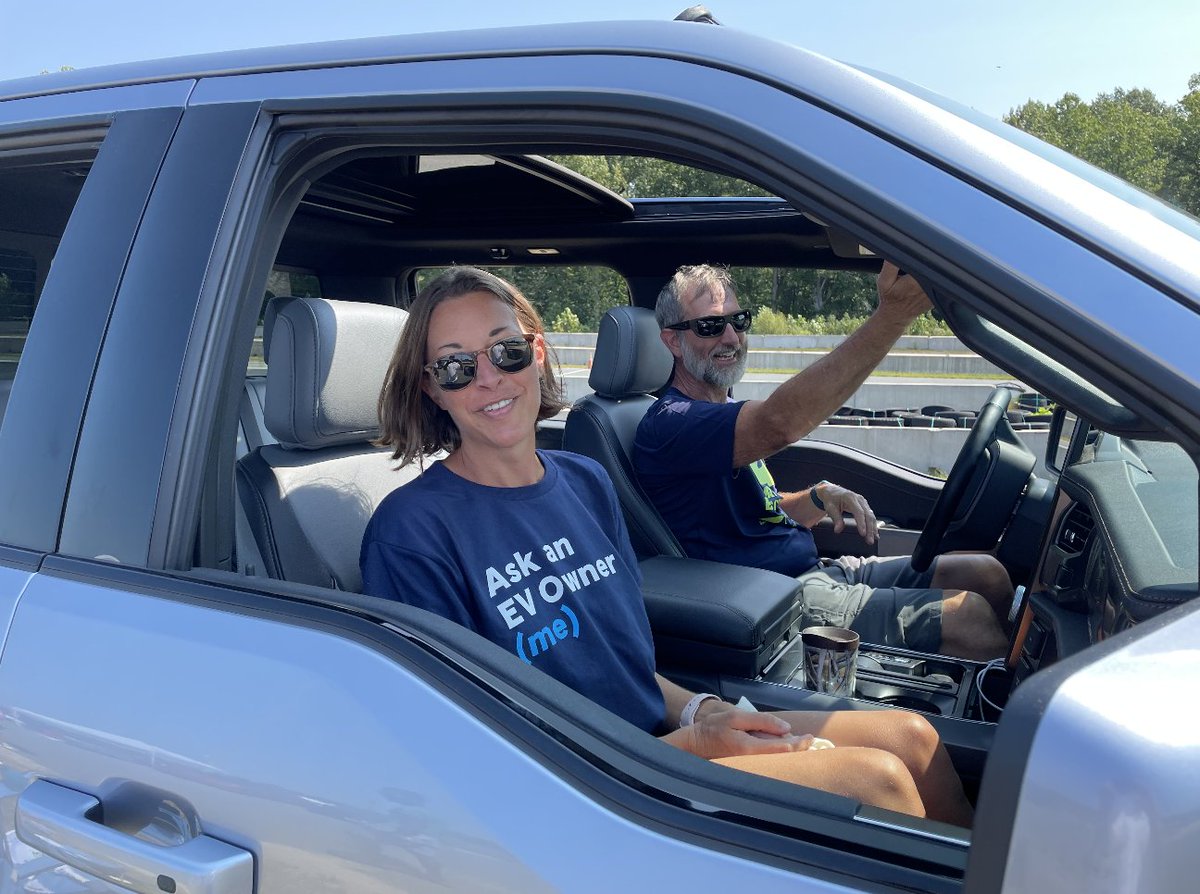 Gen_180's tweet photo. This weekend, we headed to the EV Fall Festival in Woodford, Virginia, to inspire future EV owners. We had a blast helping accelerate #EV adoption. 

Thanks, @EV_Resource, for hosting such a fantastic event! https://t.co/KWqJIt4ch1